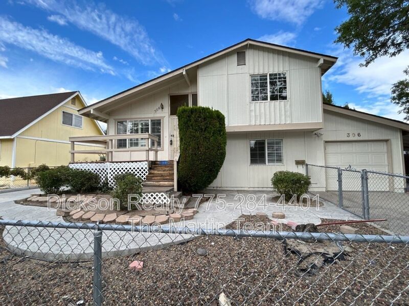 306 E Quail St property image