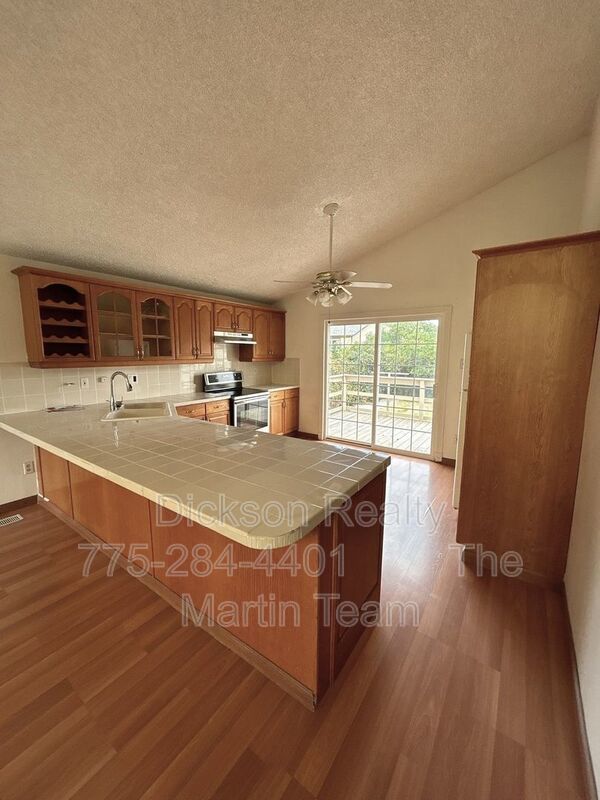 306 E Quail St property image