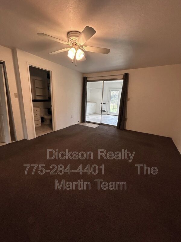 306 E Quail St property image