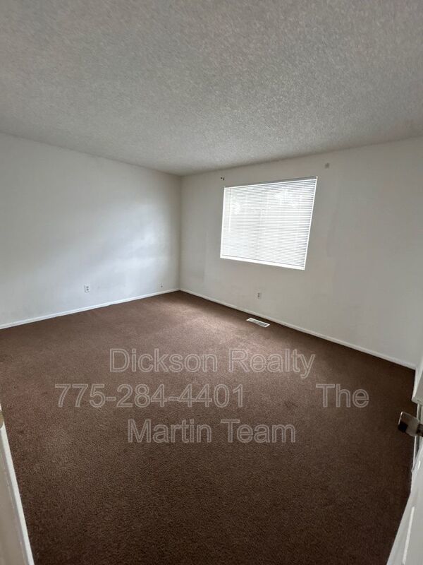 306 E Quail St property image