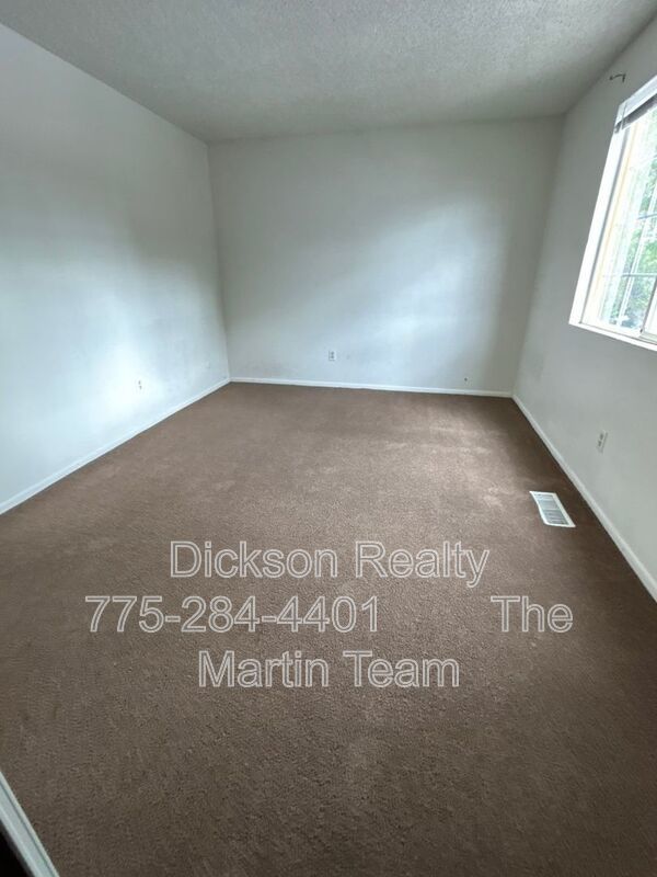 306 E Quail St property image