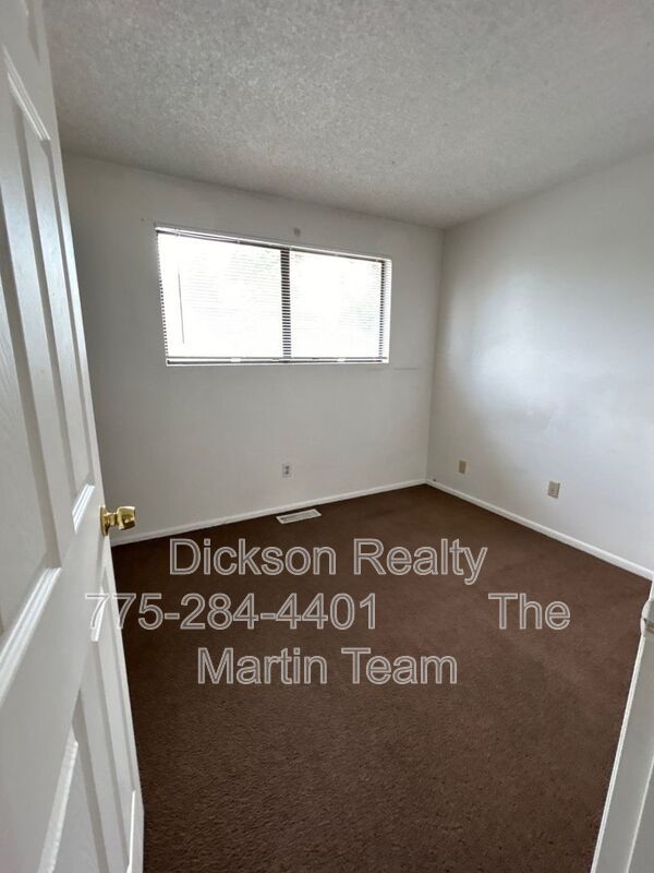 306 E Quail St property image