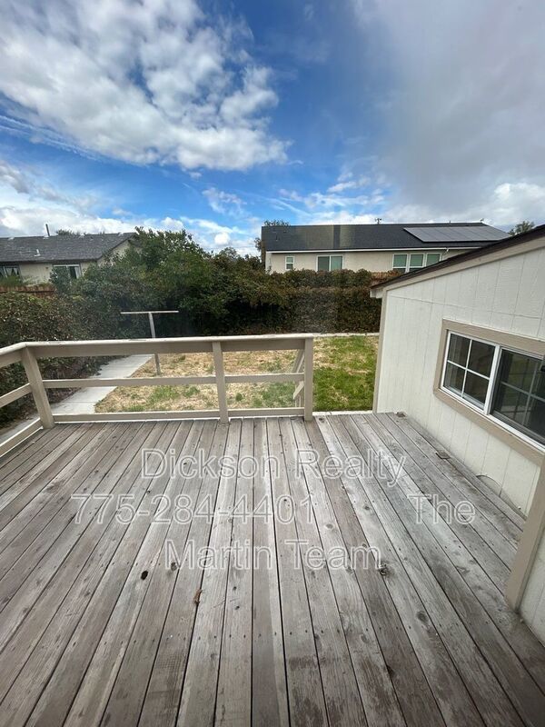 306 E Quail St property image