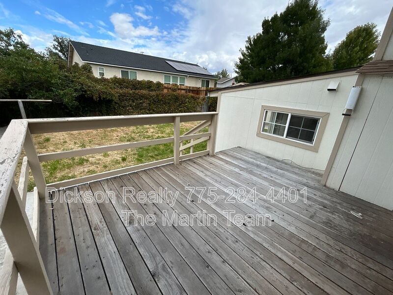 306 E Quail St property image