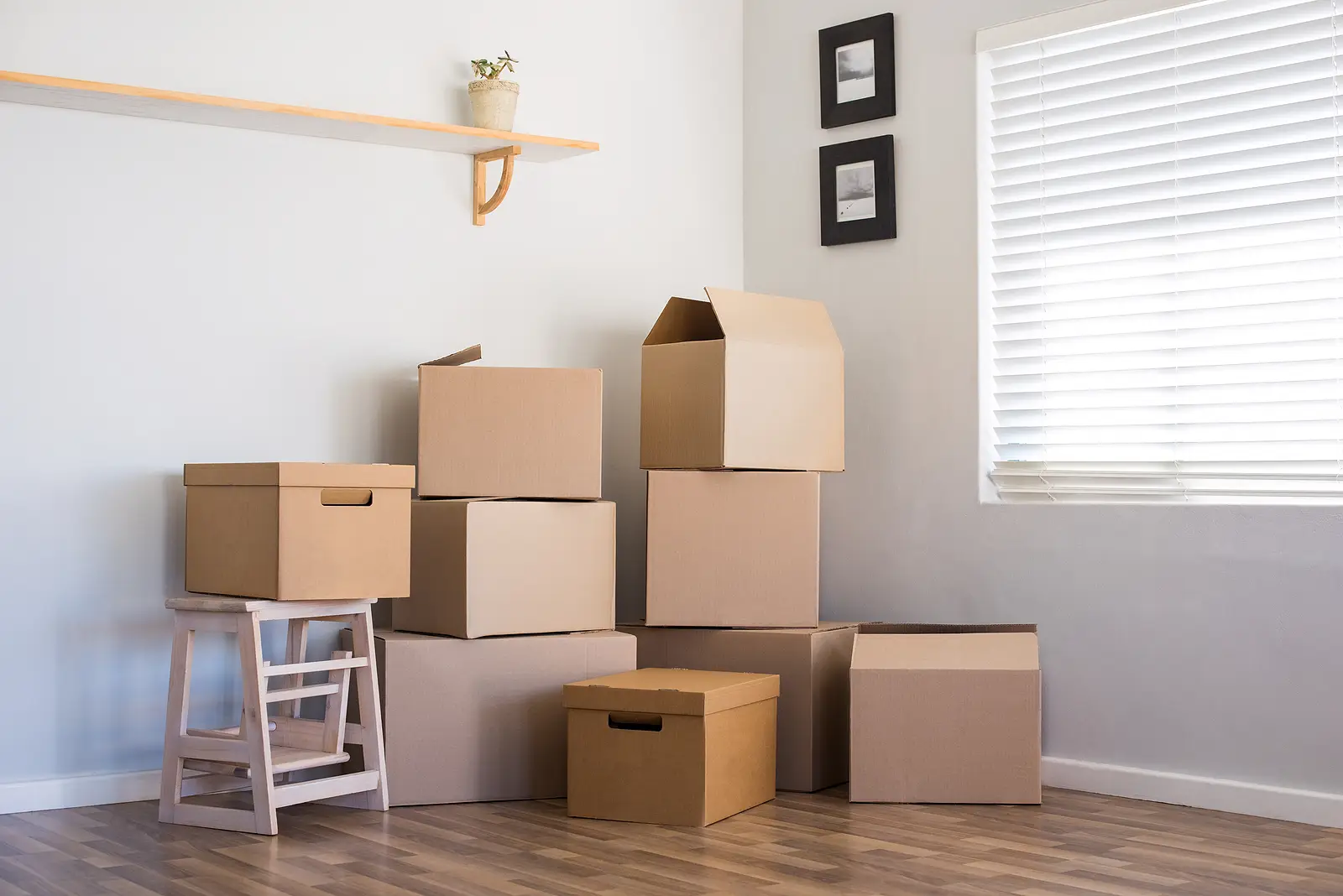 How to Handle Tenant Abandonment Legally in Nevada